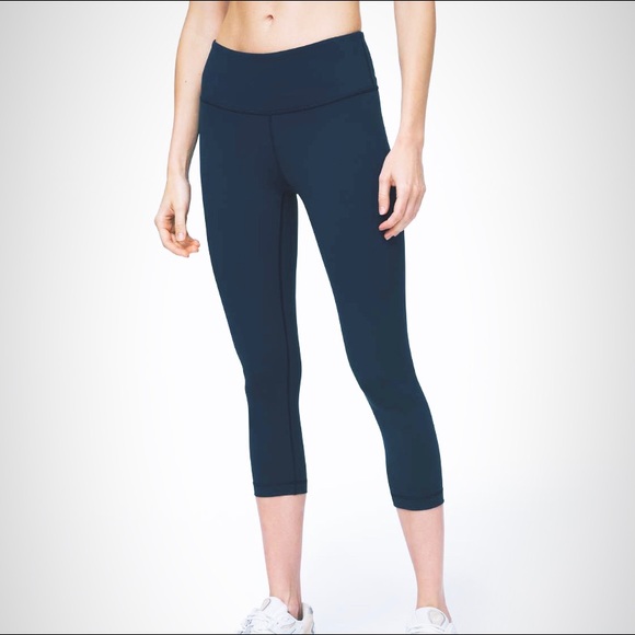 Lululemon cropped leggings - Picture 1 of 6